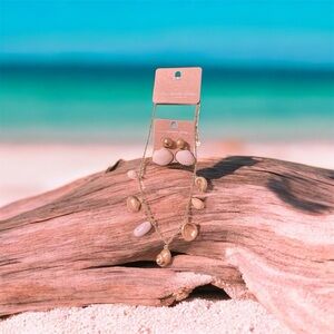 Elegant Gold and Cream Necklace for Women